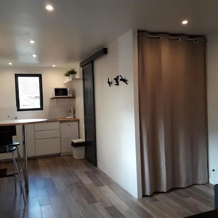 Avec Jardin Et Stationnement Gratuit A